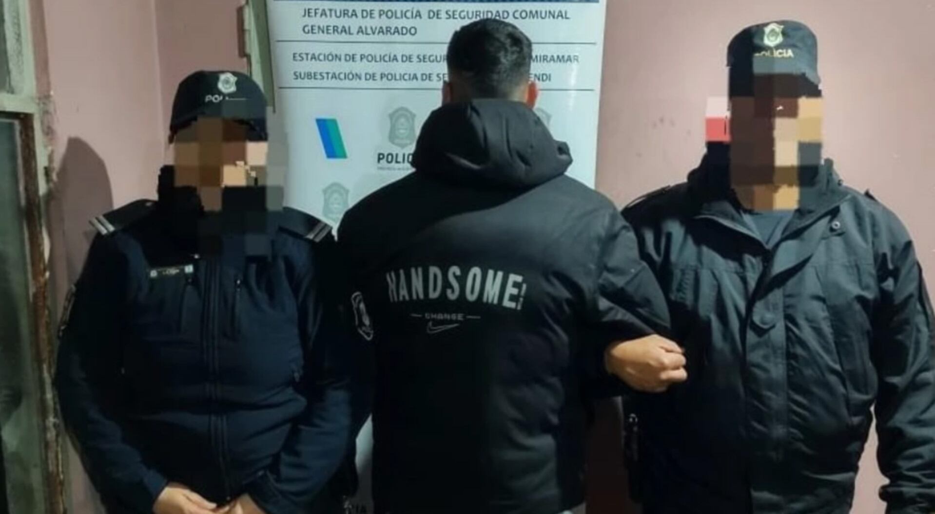 Uno de los detenidos por comprar una moto con dinero falso en Miramar (0223)