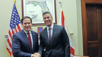 El presidente de Paraguay, Santiago Peña, conversó con Marco Rubio sobre la cooperación entre Paraguay y Estados Unidos