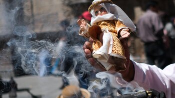 Cientos de creyentes en Bolivia