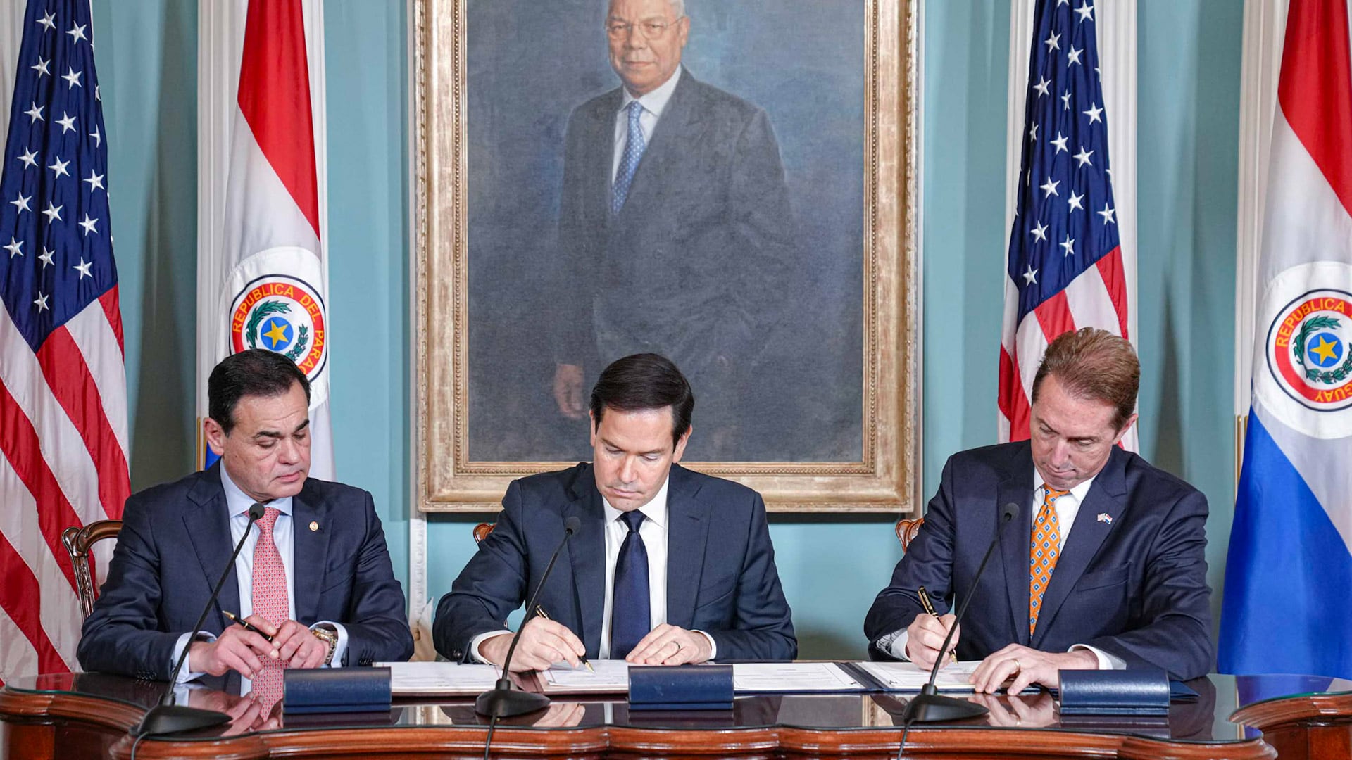 Los vínculos entre EEUU y Paraguay se afianzaron en el último tiempo. En la imagen, el canciller paraguayo, Rubén Ramírez, junto al secretario de Estado norteamericano, Marco Rubio (Archivo)