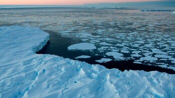 El hielo antártico marca un