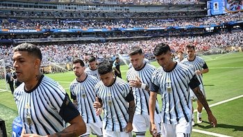 La oferta que recibió un histórico de La Scaloneta para jugar en la Premier League: “Hay cuatro clubes más en la carrera”