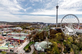 Gotemburgo es la segunda ciudad más grande de Suecia, reconocida por su festival de cine, la feria de libros y el parque de atracciones Liseberg (TT News Agency/Adam Ihse via REUTERS)