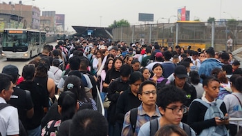Metropolitano: continúan las largas colas