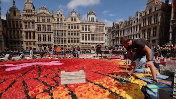 Los voluntarios comenzaron a trabajar