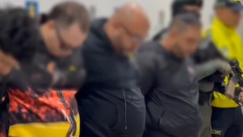 Capturaron 5 policías por presuntos vínculos con grupo delincuencial La Oficina en Medellín: habrían recibido hasta $4 millones mensuales