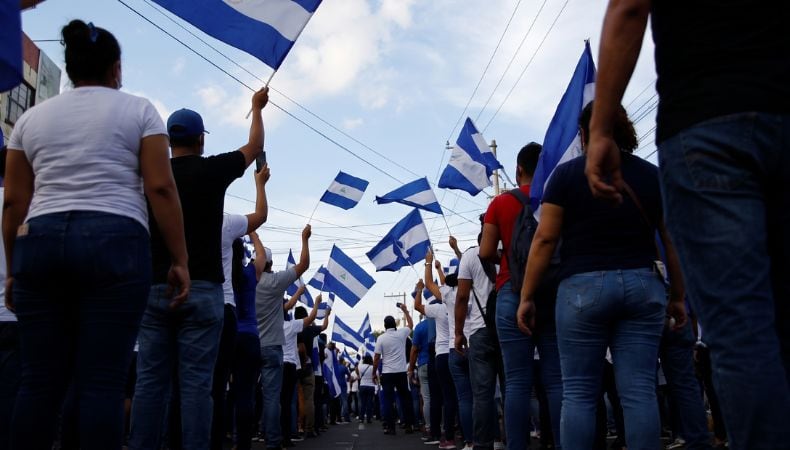 Dentro de Nicaragua, la oposición sostiene acciones de desobediencia civil, auditoría social y denuncias pese a la vigilancia y la represión. (Imagen Ilustrativa de Infobae)