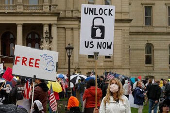 Los manifestantes exigen el levantamiento