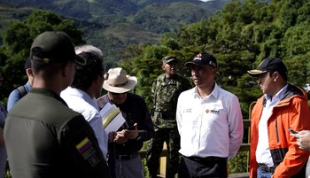 Las autoridades visitaron tres puentes