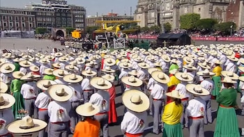Diferentes contingentes participan en la