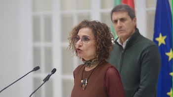 Montero traslada su apoyo y