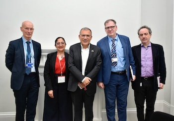 Autoridades de ambos países debaten