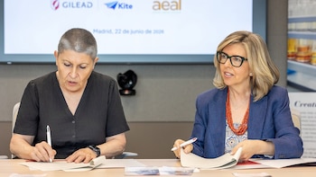 AEAL y Gilead amplían el programa de apoyo a pacientes vulnerables 'A tu lado'