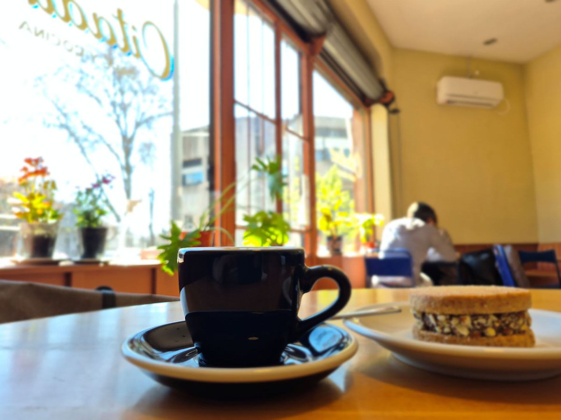 En julio de este año Citadino anunció un cierre temporal: la ecuación no cerraba al final del mes. Pero el amor recibido por sus clientes hizo a sus dueños replantearse la decisión y solo tres semanas después volvió a abrir sus puertas