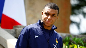 El PSG tampoco le ha pagado a Mbappé el sueldo de mayo y el pulso continúa