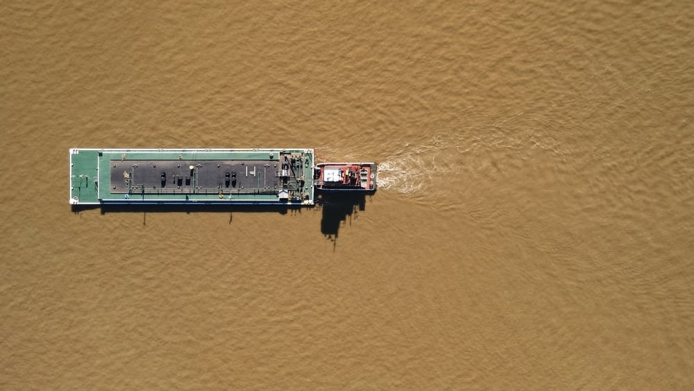 El próximo paso estará en completar la documentación y el montaje del equipamiento pendiente, condición necesaria para que el avance regulatorio pueda trasladarse al movimiento efectivo de cargas (Foto: Shutterstock)