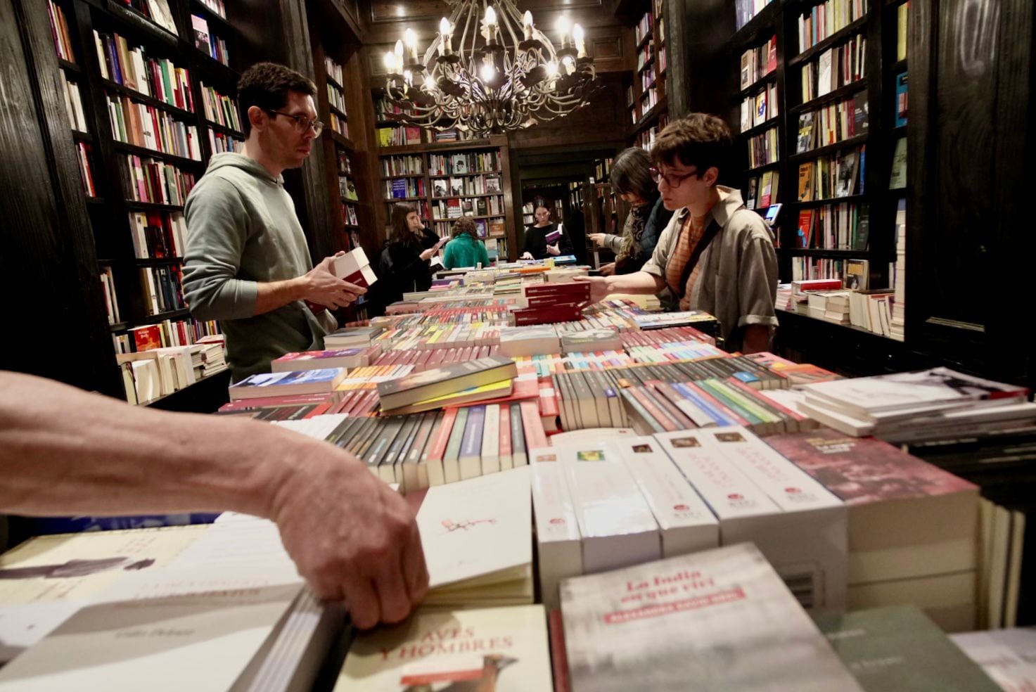 La librería Eterna Cadencia, pensada para tomarse tiempo.