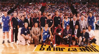 relación con los basquetbolistas argentinos y Jordan