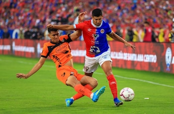 La final del Clausura 2026 entre FAS y Águila fue interrumpida por breves cortes de energía eléctrica y una intensa lluvia. (Cortesía: Fesfut)
