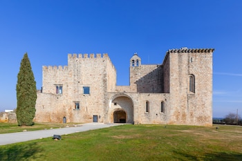 Monasterio-Fortaleza de Flor da Rosa,