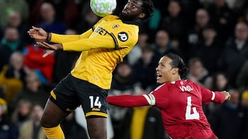 (Crónica) El colista noquea al