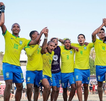 La selección de Brasil, vigente bicampeona del mundo y máxima potencia histórica de la disciplina, busca defender su casa en la Copa de Naciones 2026 (Cortesía: CBF Beach Soccer).