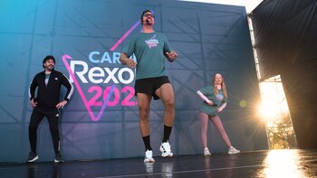 Mientras salía el sol, “El