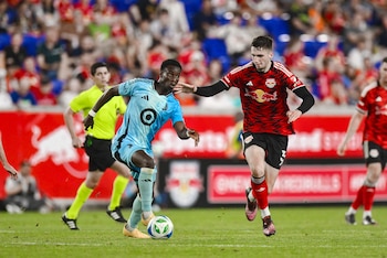 Kelvin Yeboah, atacante y compañero