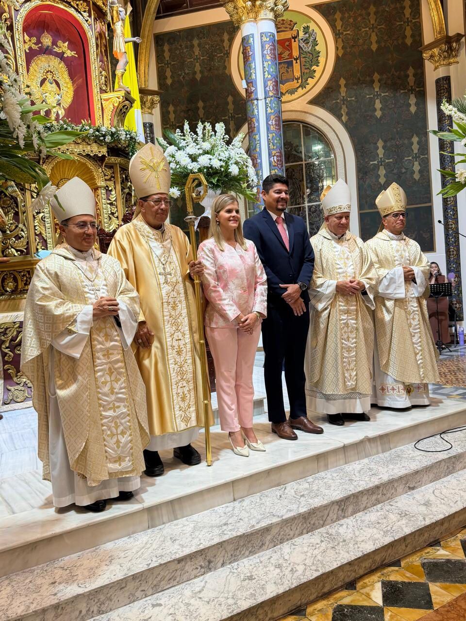 Monseñor Javier Román subrayó la importancia histórica de que una mujer asuma la Presidencia de Costa Rica por segunda vez en la historia nacional. (Cortesía: Comunicación Conferencia Episcopal de Costa Rica)