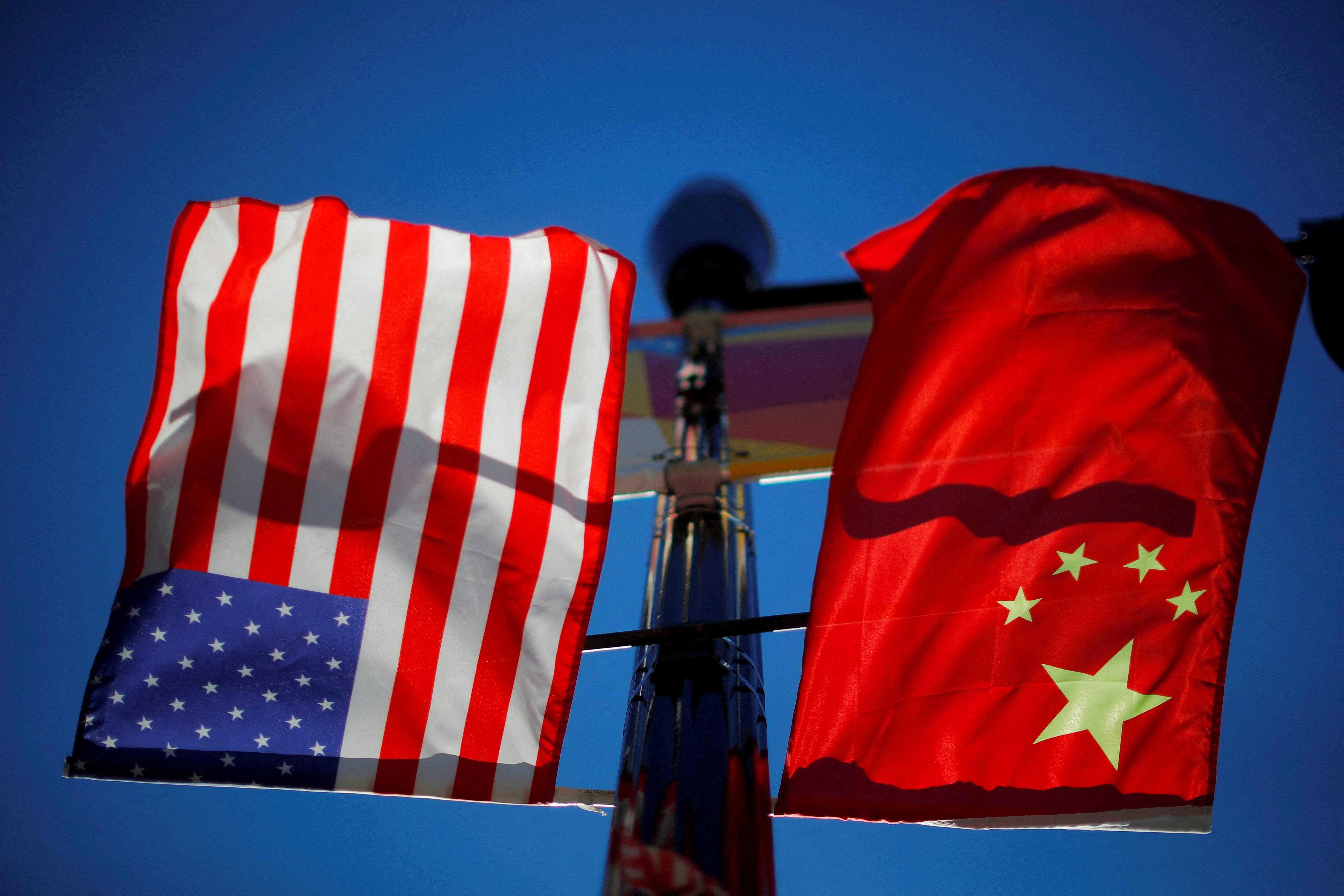 Los acuerdos tradicionales de licencias entre farmacéuticas occidentales y firmas chinas quedan fuera del alcance de la prohibición (REUTERS/Brian Snyder/File Photo)