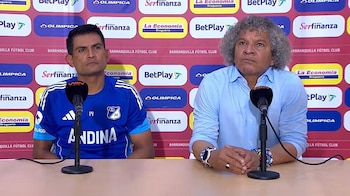 El entrenador Alberto Gamero pidió disculpas a los hinchas y calificó el desempeño de su equipo como un ridículo colectivo - crédito Captura video WinSports