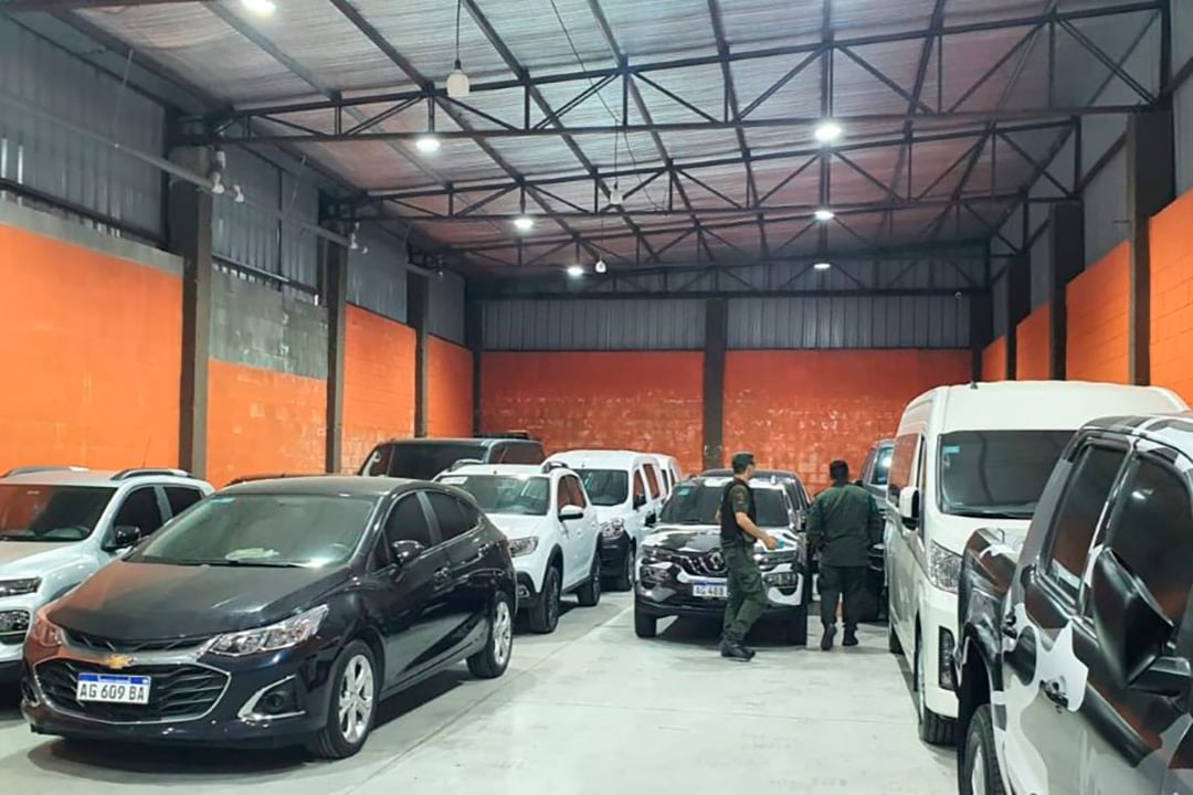 Parte de los vehículos incautados a los imputados