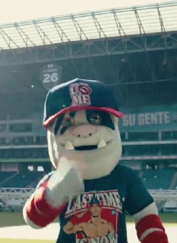 Monty hizo la tradicional señal