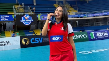 Alondra Alarcón, voleibolista de la selección, confiesa su deseo de jugar por Alianza Lima y confirma su regreso a la Liga Peruana de Vóley