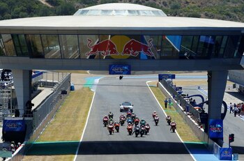 Imagen de archivo de una carrera de MotoGP en el Circuito de Jerez, España. 19 julio 2020. REUTERS/Marcelo del Pozo