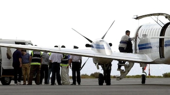 Un vuelo fletado por el Ministerio del Interior para expulsar a migrantes