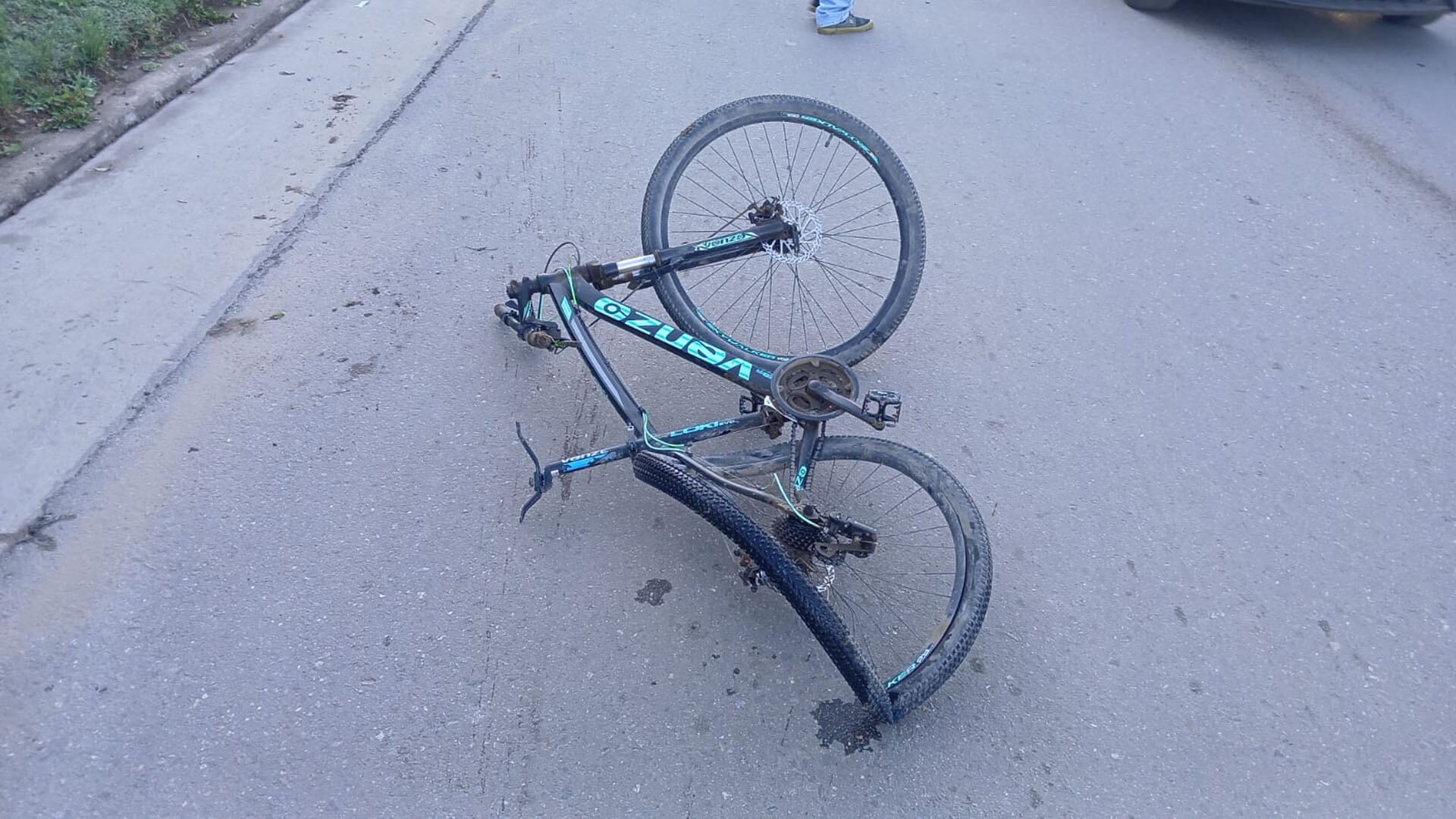 La bicicleta en la que viajaba la víctima (Policía de Córdoba)