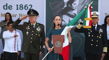 Contrario a AMLO, Claudia Sheinbaum sí ha regresado a un gran número de militares a sus cuarteles.
Crédito: Presidencia