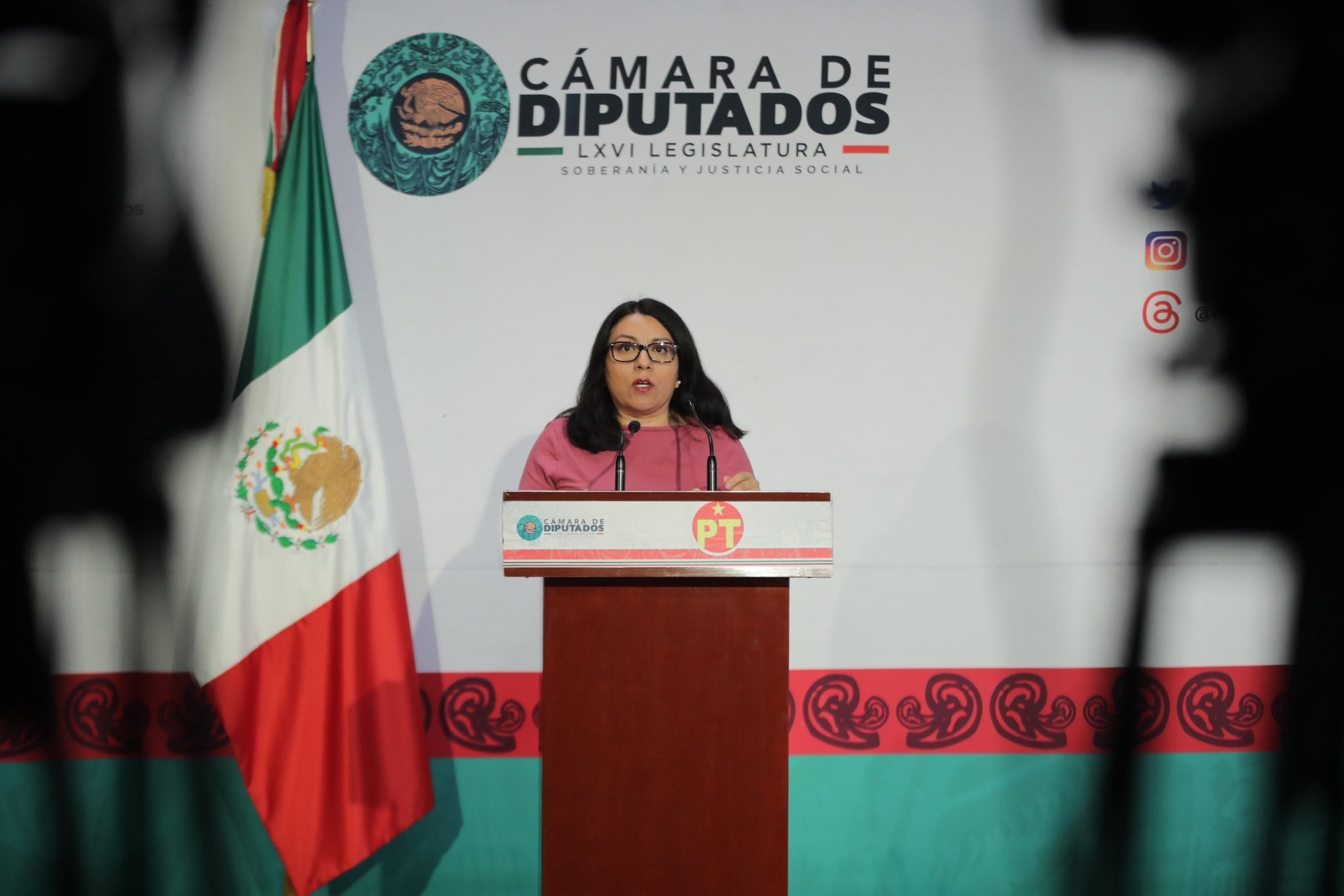 La legisladora aseguró que, pese a que se le ofreció seguridad ante la violencia en Oaxaca, perdió la confianza en funcionarios estatales. También afirmó que la Guardia Nacional dejó de responder sus llamadas y mensajes después del primer contacto. (Crédito: X | @MAracely_Cruz)