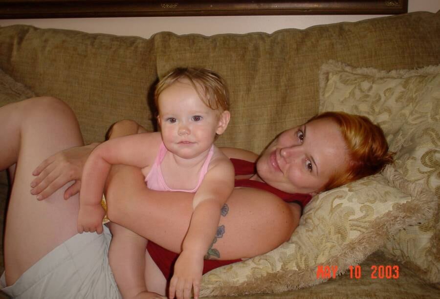 Chiarity junto a su hija Ella