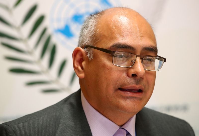 FOTO DE ARCHIVO-El ministro de Salud de Venezuela, Carlos Alvarado, participa en una sesión informativa sobre la situación sanitaria del país sudamericano en Ginebra, Suiza, Mayo 22, 2019. REUTERS/Denis Balibouse