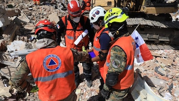Testimonio desde el epicentro de los devastadores terremotos en Venezuela: “Las autoridades llegaron a las 72 horas”