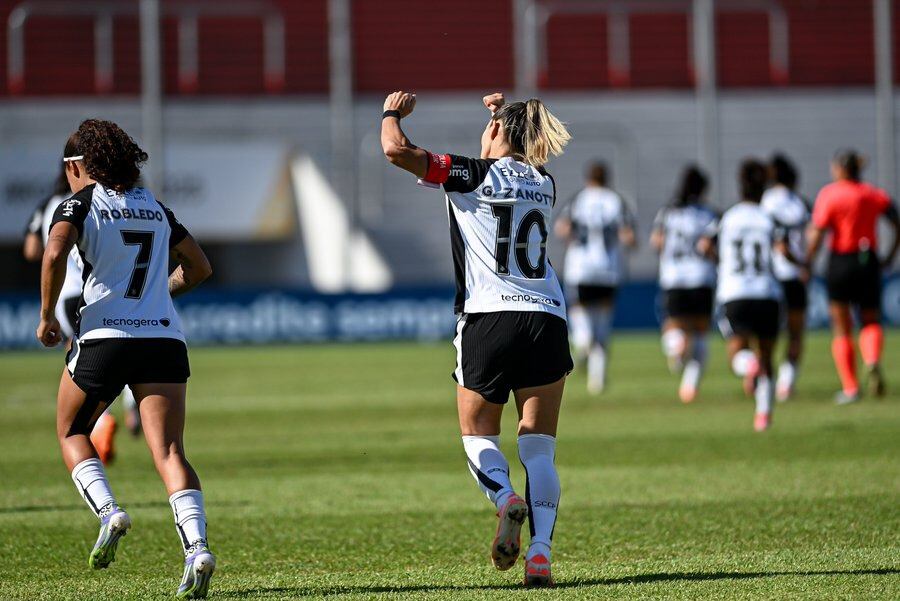 Zanotti fue la gran figura del partido