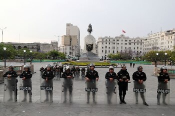FOTO DE ARCHIVO-La policía antidisturbios