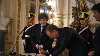 Quiénes son los 14 gobernadores que acompañarán la jura de Diego Santilli en la Casa Rosada