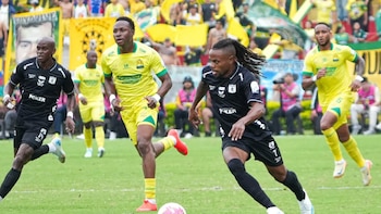 Atlético Bucaramanga vs. América de Cali - en vivo HOY: finalizó el primer tiempo el partido que puede clasificar a los ‘Diablos Rojos’ a las finales de la Liga
