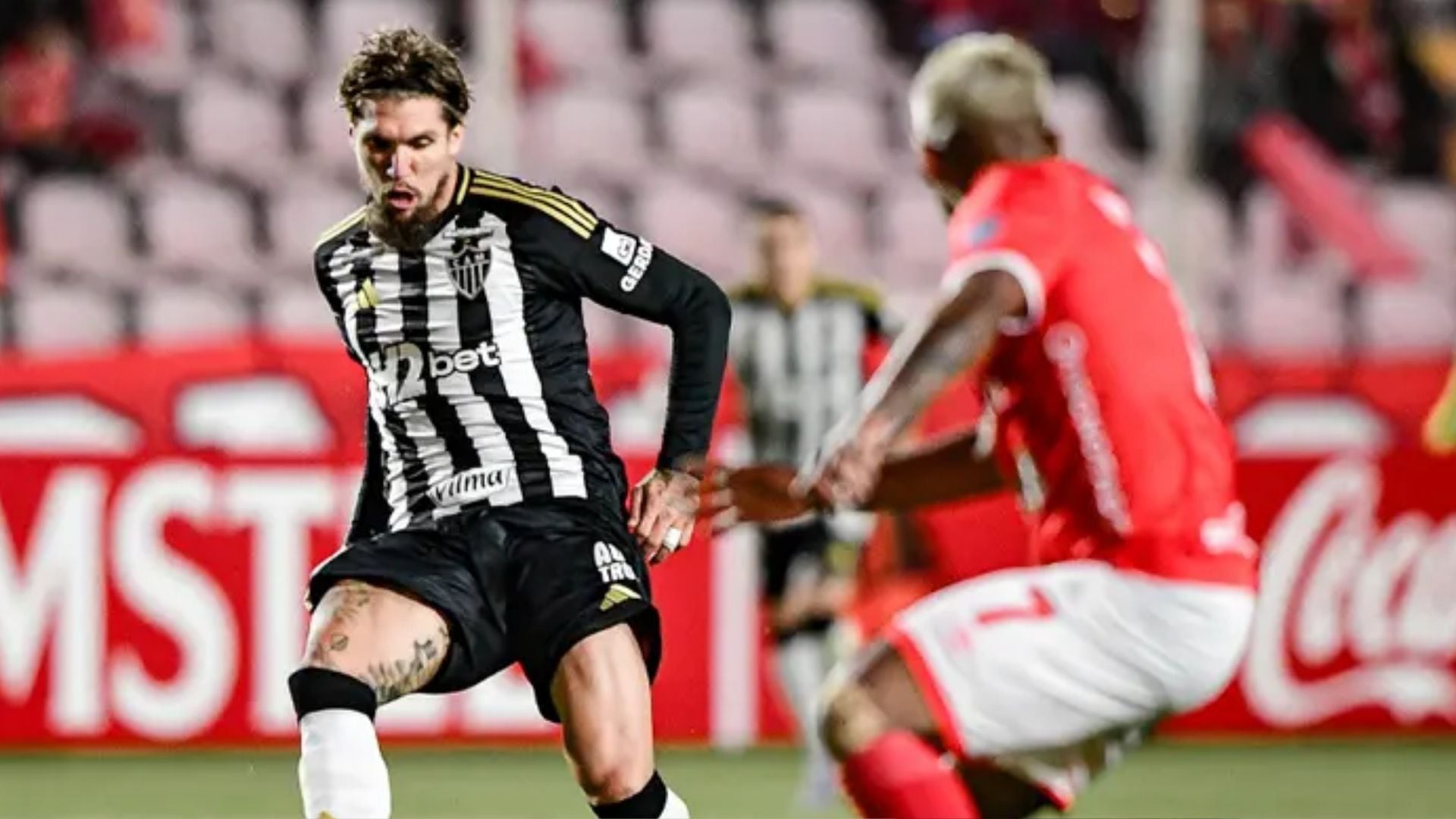 El equipo de Eduardo Domínguez prioriza el duelo ante Cruzeiro por el clásico de la ciudad de Belo Horizonte por el torneo local. Crédito: Conmebol.