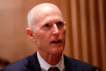 En la imagen, el senador