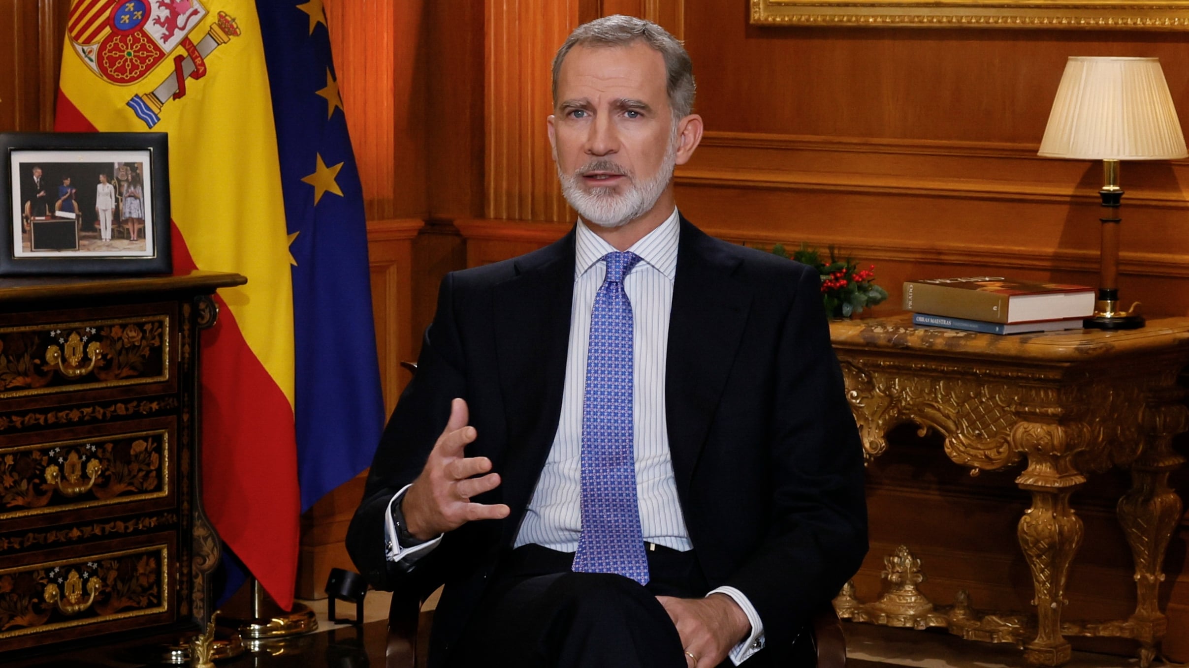 El rey Felipe VI en su mensaje de Navidad de 2023. (EFE/Ballesteros)