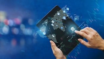 El nuevo esquema buscará concentrar los esfuerzos en tres aspectos considerados centrales para ampliar el uso de documentación digital: estándares, confianza e identidad (Imagen: Shutterstock)